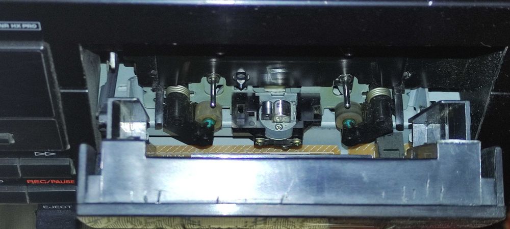 Аудиомагнитофон-дека  Yamaha kx-w492 и наушники FLYPER