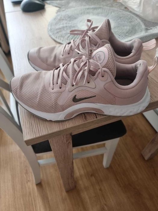 Obuwie treningowe Nike