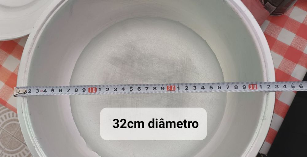 Panela elétrica vintage para manter a comida quente