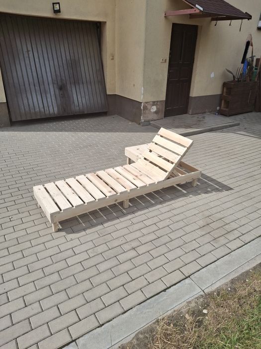 Sprzedam lezak ogrodowy