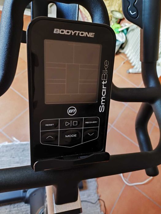 Bicicleta de Spinning BODYTONE SMB1v3