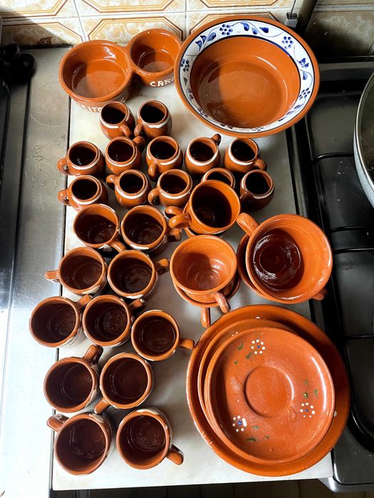 Conjunto de loiça de café e shots em barro