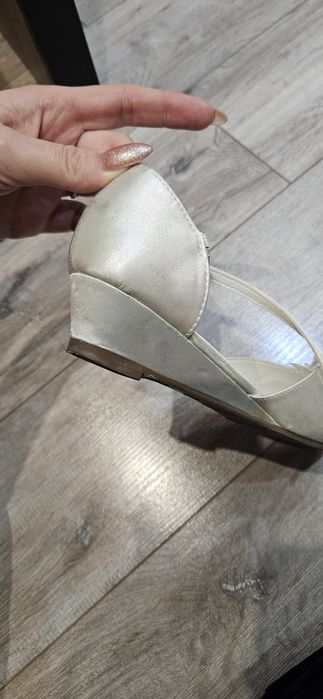 Buty do komunii r.36 komuijne