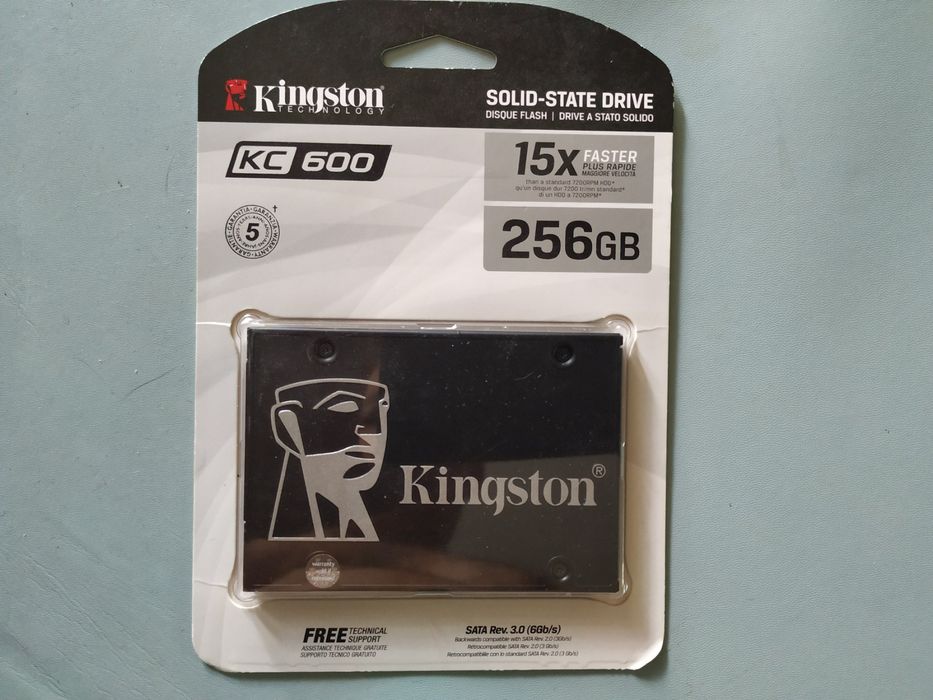 SSD-накопичувач Kingston KC600 256GB (модель SKC600/256GB) SATA 2.5"