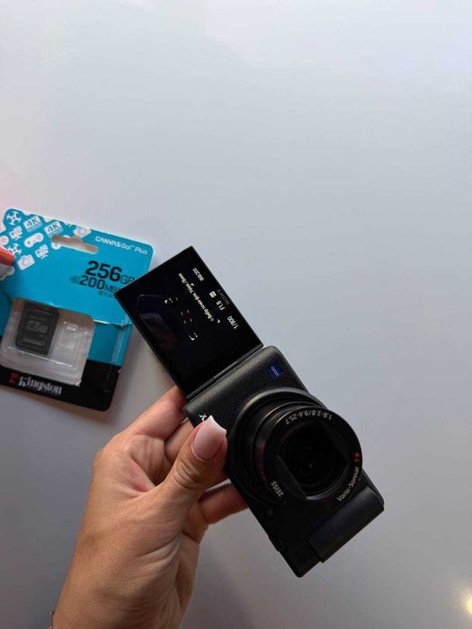 Продам Sony ZV-1A + + карта памʼяті 256 GB