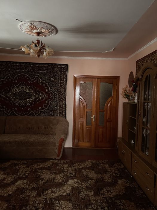 Будинок в селищі Журавно - Mais
