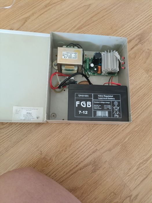 Безперебійне джерело живлення для світлодіодної ленти роутера