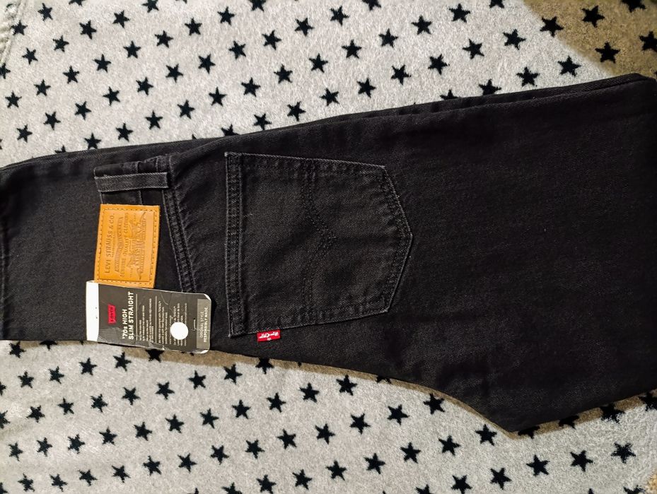 Джинси Levi's slim straight чорного кольору