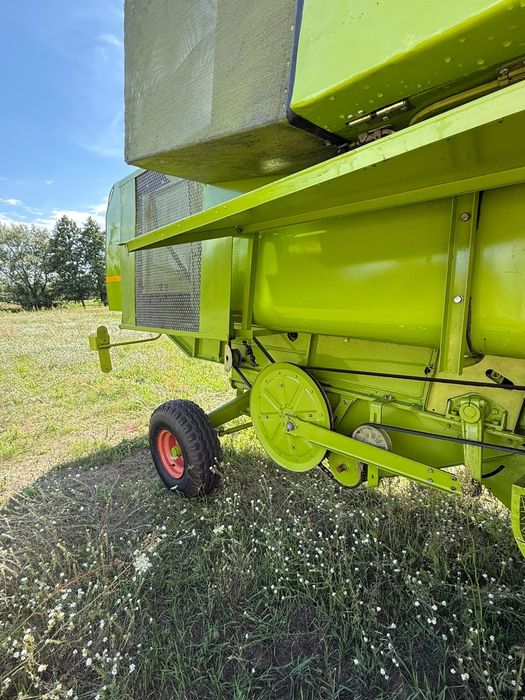 Комбайн Claas Konsul