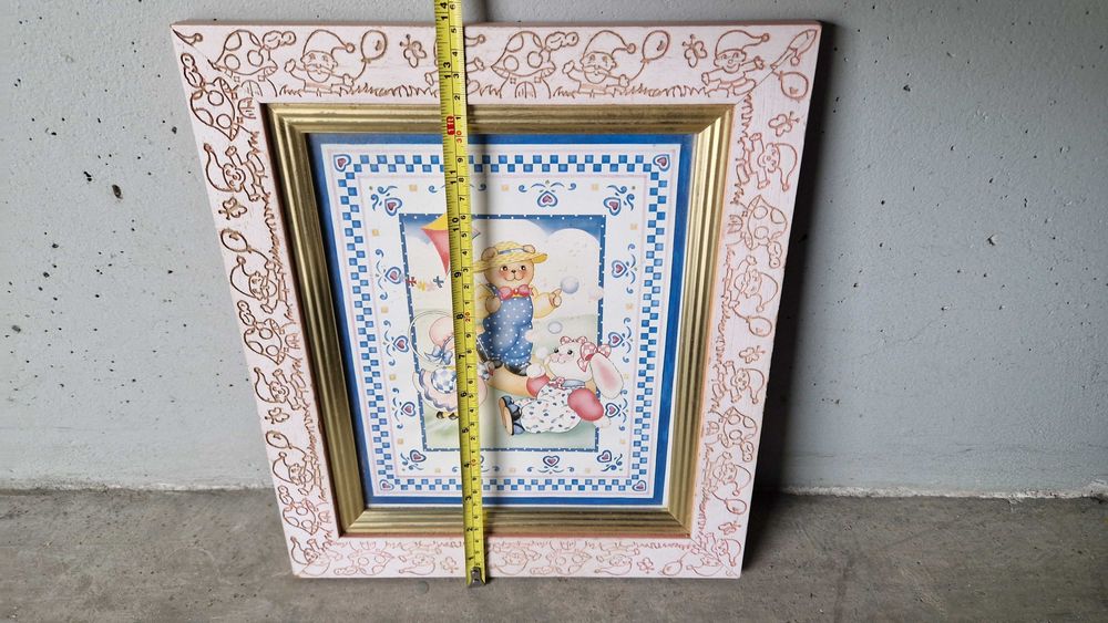 Quadro de criança, moldura em madeira