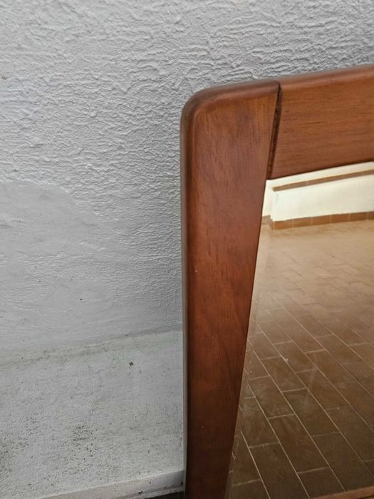 Espelho De Quarto Com Armação em Madeira