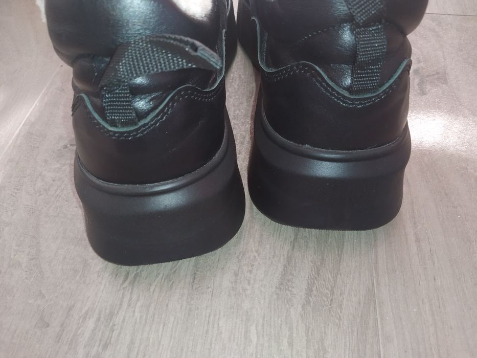 Женские ботинки (кроссовки) зимние. 37р. Кожа+замша.