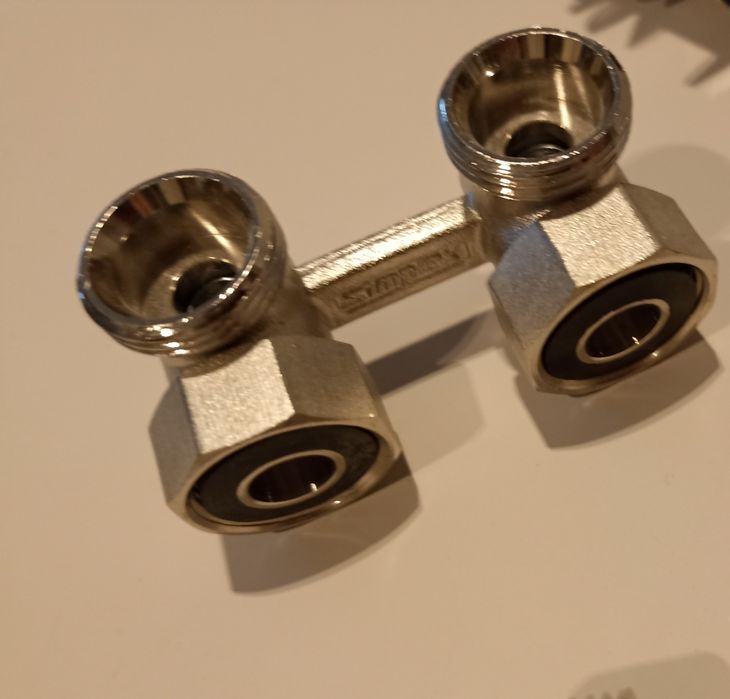 Nowy zawór przyłączeniowy kątowy zawory do grzejnika komplet