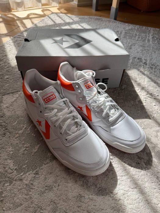 Кели Converse нові