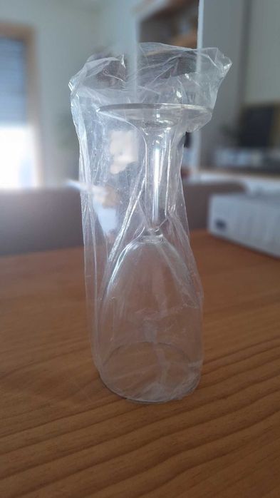 Copo de Vinho/Cocktail em Acrílico de Alta Qualidade – Caixa com 24 Un