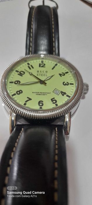 Relogio bonito luminoso