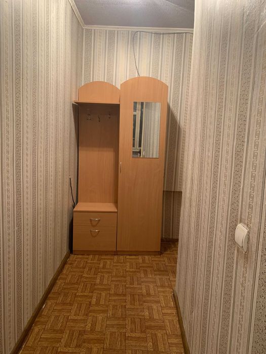 Сдам просторную квартиру с балконом ул Вышгородская без посредников