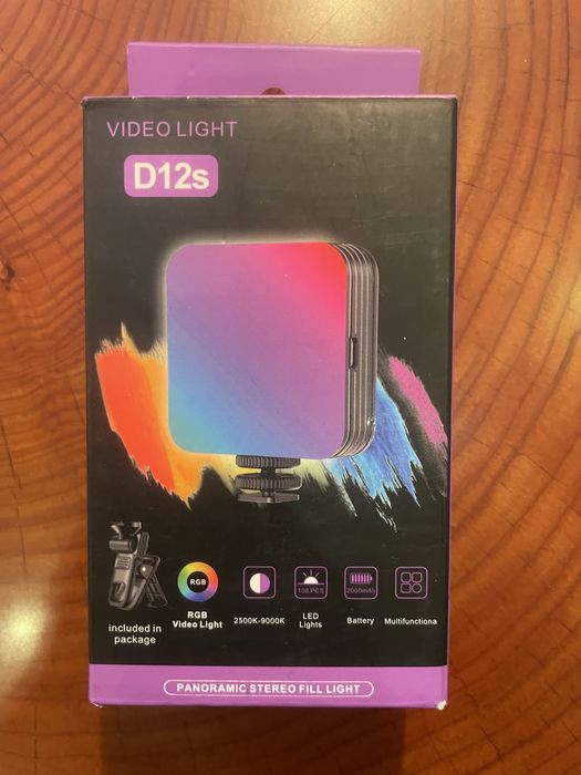 VideoLight D12 – nowa lampa do nagrywania/filmowania