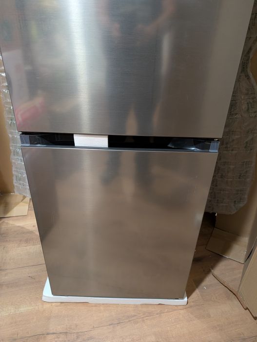 Frigorífico Combinado LG - No Frost - 186 cm - 344 L - Inox - Novo c/garantia