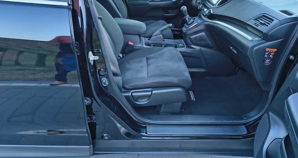автомобіль з Німеччини Honda CR-V 2.0i-VTEC 2WD Elegance