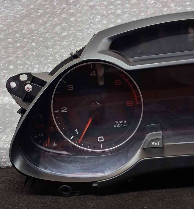 Quadrante / Painel de Instrumentos 8K0920931J - AUDI A4 B8 Avant