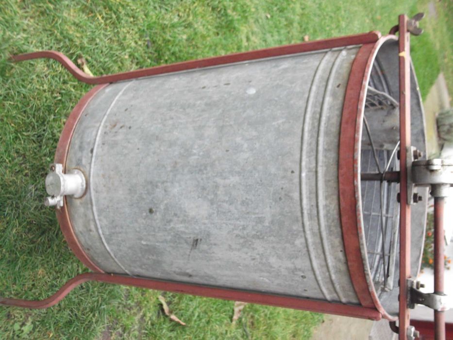 Miodarka , wirówka do miodu