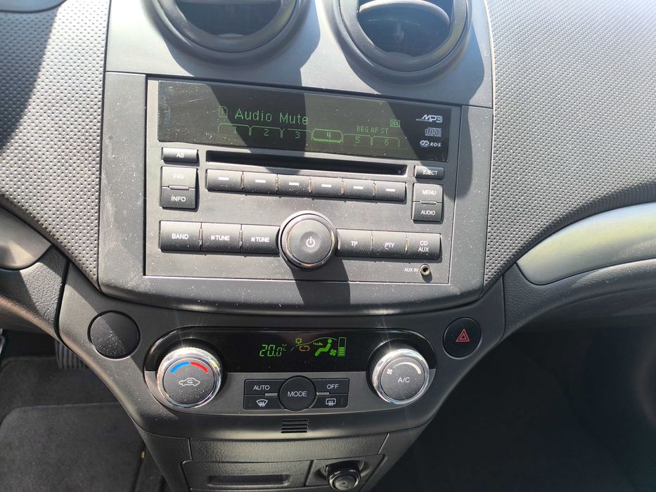 Chevrolet Aveo 1.4 Gasolina Ar Condicionado Automático  90.000km  2008