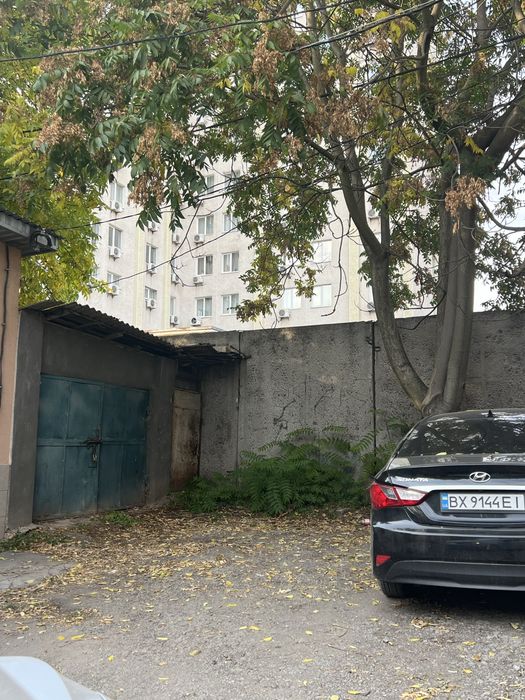 Продаж гаража . Центр міста!
