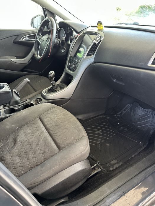 Opel Astra Sports Tourer 1.7 CDTI 110cv – 2013