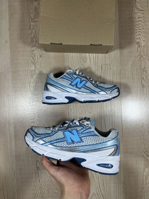 New Balance 740 białe/niebieskie rozmiar 36