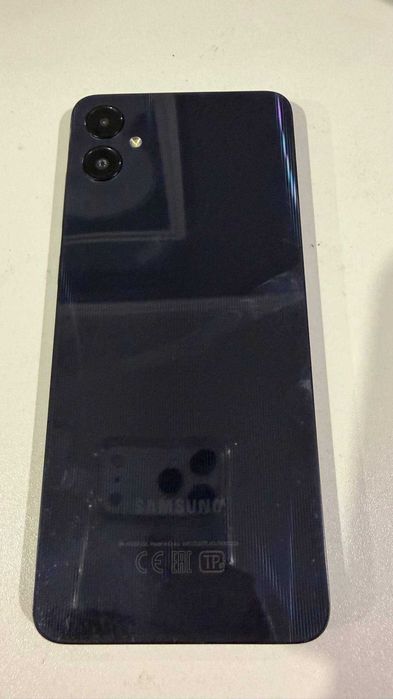 Продам смартфон Samsung A05