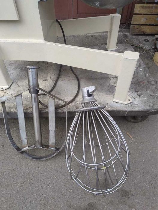 Кремовзбивальна машина МВ-60 ( кремовзбивалка МВ-60 )
