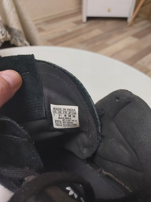 Оригінальні замшеві Адідаси унісекс