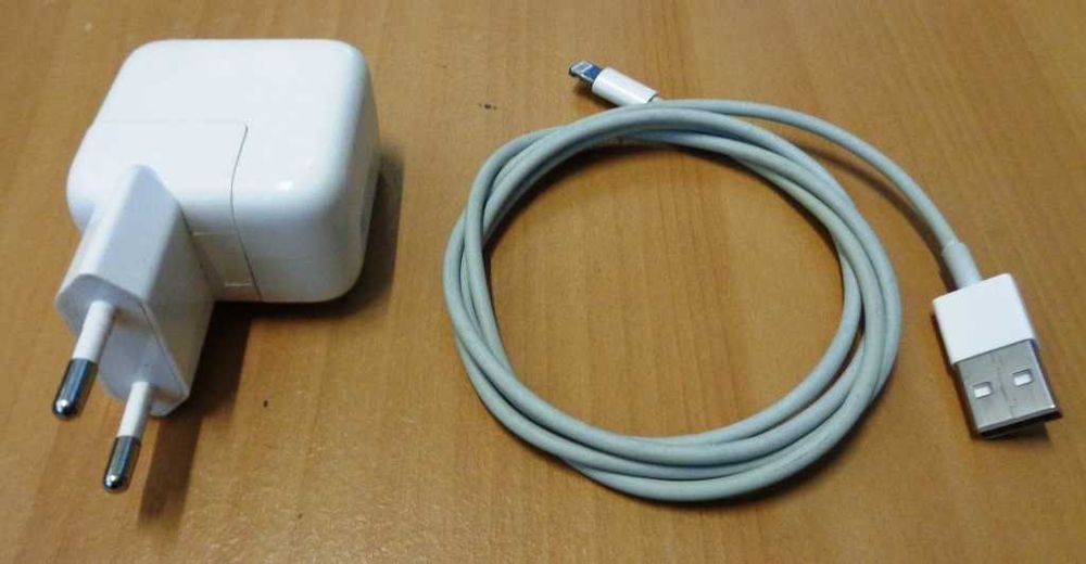 varios carregadores para telemoveis