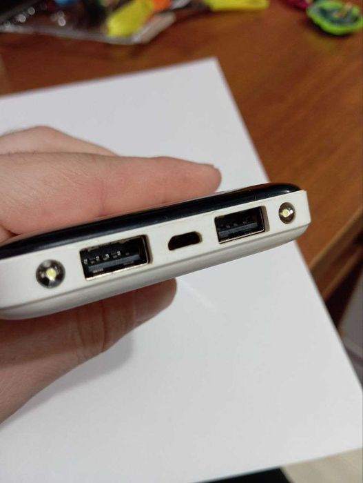 Павербанк ZANE на 10000mAh (на ремонт або запчастини)