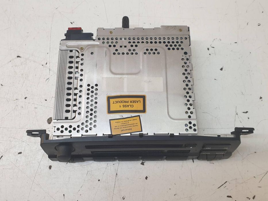 Sistema De Áudio Rádio Cd Bmw Serie 3 Compacto E46