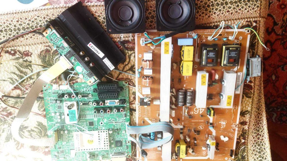 Продаються 2 блоки від ТВ Samsung Model LE46A550P1R плазма