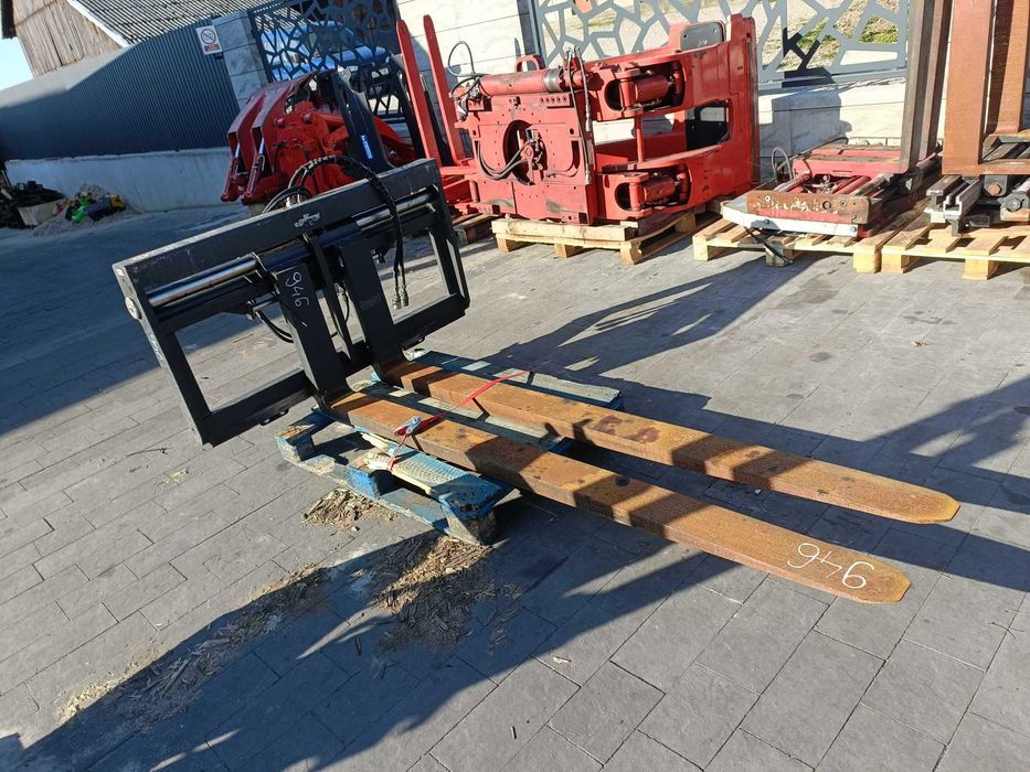 pozycjoner wideł  do wózka widłowego 5 ton