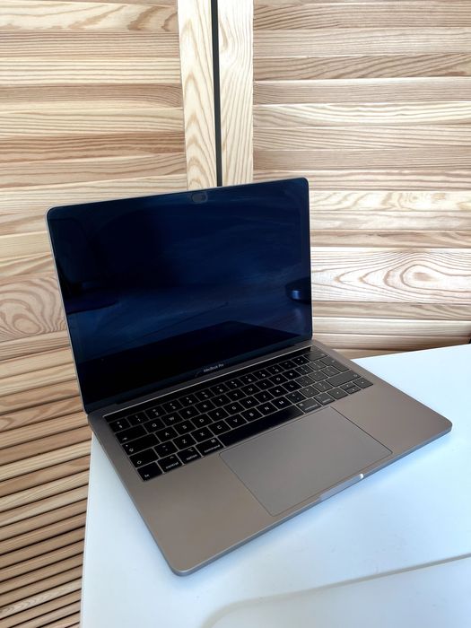 Apple Macbook Pro '13 8GB 121GB 2019 Gwiezdna szarość A2159