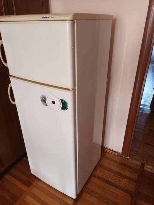 Холодильник snaige A