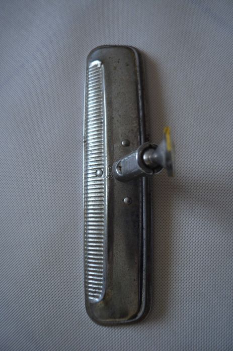 lusterko do samochodu Chevrolet Bel Air z 1957 roku