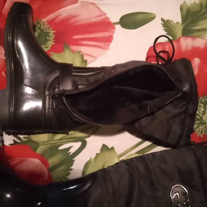 Продам сапоги"GUCCI"