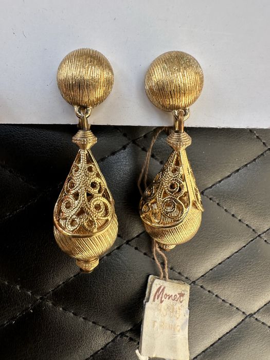 Кліпси від Monet,вінтаж,класика.