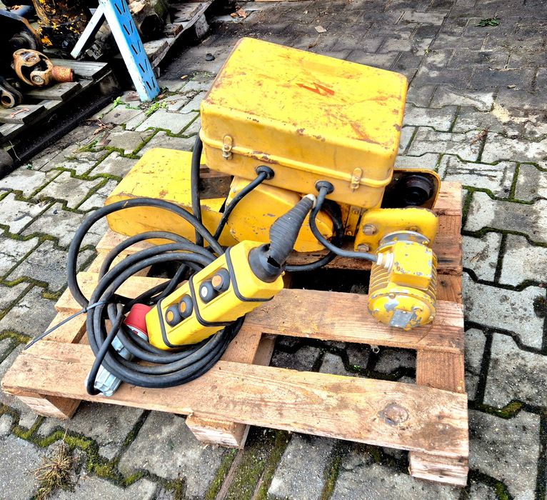 Wciągnik wciągarka wyciagarka elektryczna 350 kg Balkancarpodem pilot