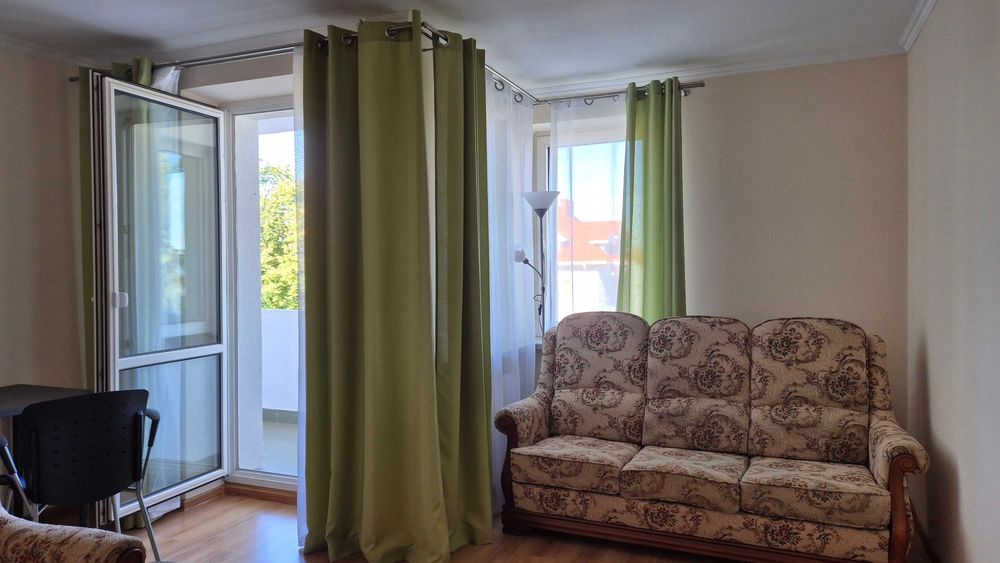 Blisko Politechniki - pokój 21,5m2 z balkonem do wynajęcia (os. Czuby)
