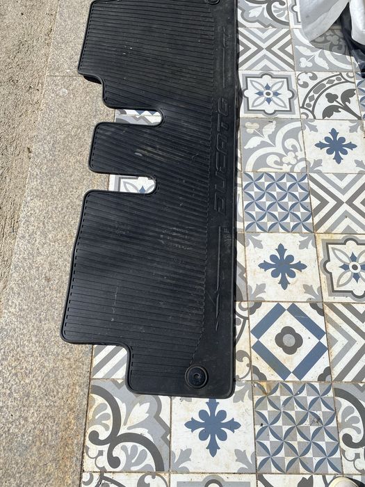 Tapete de carrinha trabalho bom estado
