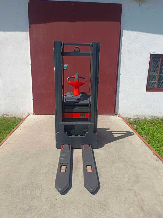 Навантажувач штабелер 1233* Linde L14АР 1,4т 292 см