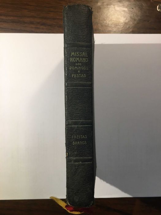 Missal Romano dos Domingos e Festas 1956 Freitas Barros