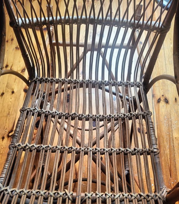 Fotel bujany wiklinowy