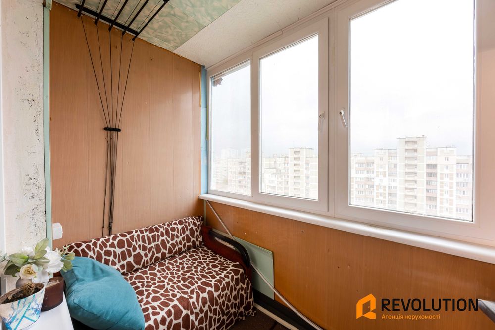 Без % 1 кім Деснянський район , вул. О.Екстер,14